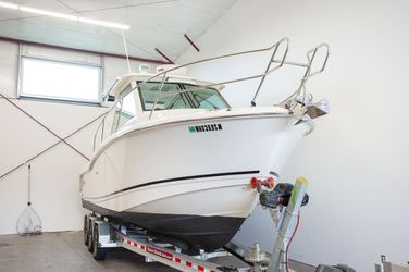 28' Boston Whaler 2019 Yacht For Sale